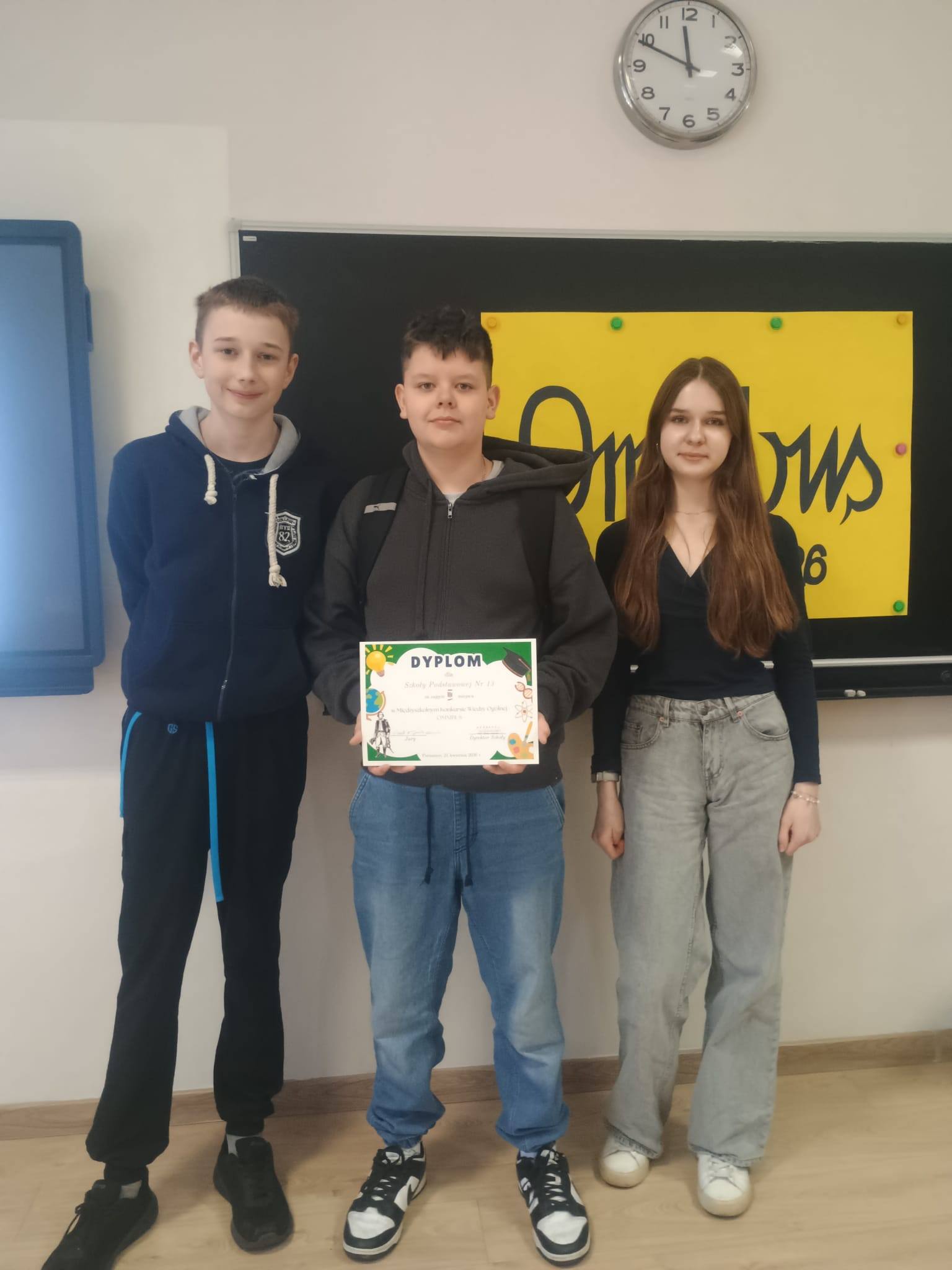 Ala, Kornel i Emil - reprezentanci naszej szkoły.