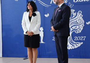 Prezydent Pabianic Grzegorz Mackiewicz i wiceprezydent Aleksandra Jarmakowska-Jasiczek podczas Miejskiego Rozpoczęcia Roku Szkolnego 2026/2027 w SP nr 13.
